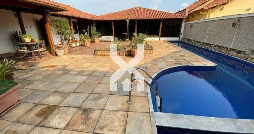 Casa à venda, 5 quartos, 3 suítes, 4 vagas, Santa Lúcia - Belo Horizonte/MG