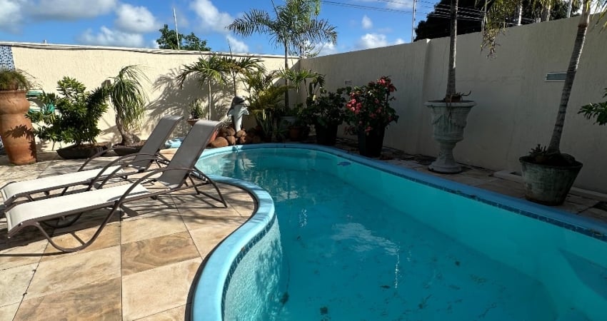 Casa com 4 quartos para alugar na Rua Major Jorge Martiniano, Capim Macio, Natal