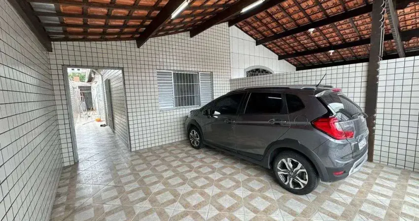 Casa com 2 quartos à venda na Rua José Demar Peres, 119, Balneário Maracanã, Praia Grande