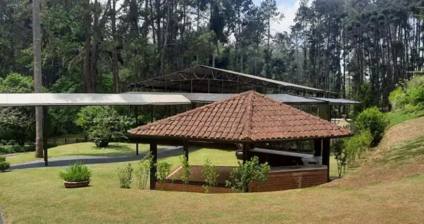 Casa à venda na Rua Caraguatatuba, Embu Mirim, Itapecerica da Serra