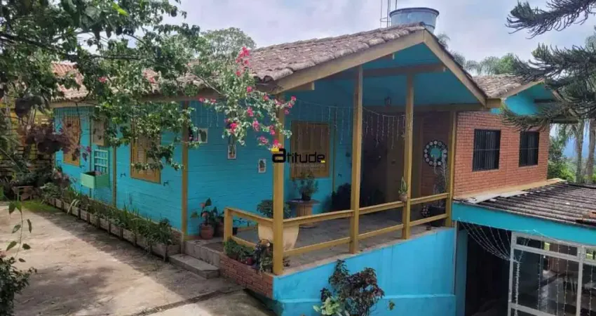 CASA À VENDA CONDOMÍNIO RECANTO VERDE -COTIA.