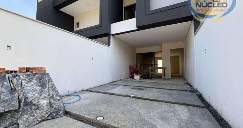 Sobrado com 3 dormitórios à venda por R$ 617.803,51 - Bom Retiro - Joinville/SC