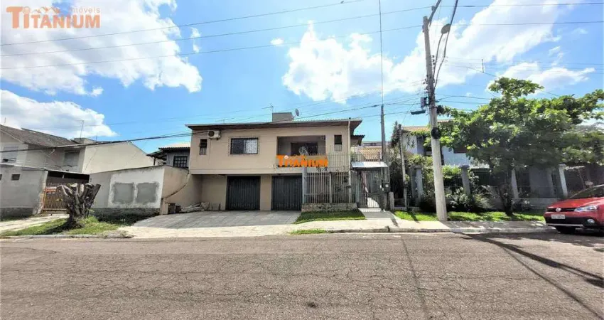 Casa 4 dormitórios, 2 suítes, à venda em Novo Hamburgo.