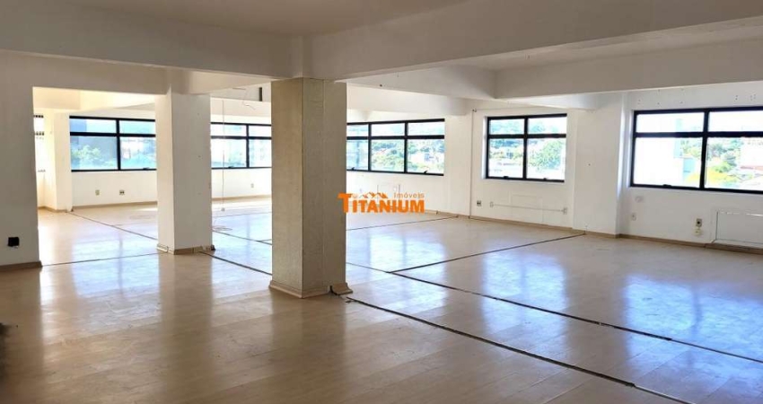 Sala Ampla no Centro com Vista Incrível e Preço Imbatível!