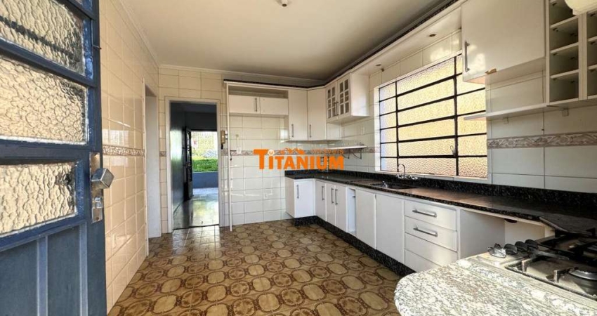 Casa com 2 dormitórios, cozinha equipada, espera para água quente, churrasqueira à venda em Novo Hamburgo, Vila Nova .