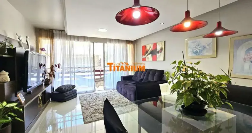 Apartamento à venda com 2 dormitórios, sacada, semimobiliado, no centro de novo hamburgo.