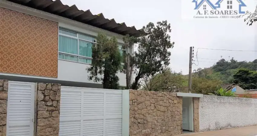 Vendo excelente casa com terreno ao lado na Vila Maia, próximo do Centro do Guarujá