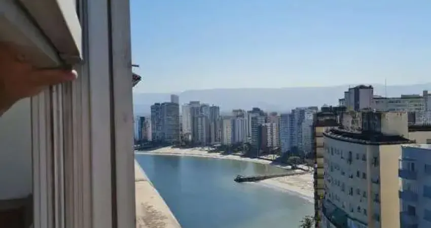 Alugo Lindíssimo Apartamento 'pé na areia' e Lazer Completo, 02 dormitórios, reformado, no Boa Vista em São Vicente