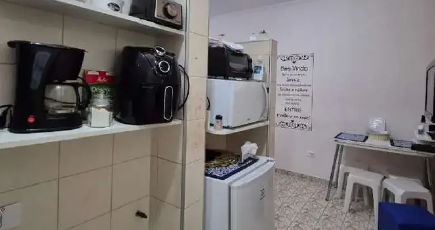 ALUGO LINDA KITNET MOBILIADA NA PONTA DA PRAIA, SANTOS.