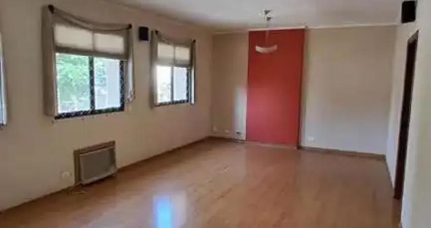 Vendo excelente apartamento, 3 dormitórios sendo 1 suíte, ampla sala, sala jantar, lavabo, cozinha ,área de serviço, dependência de serviço e escritório na vila rica, santos.