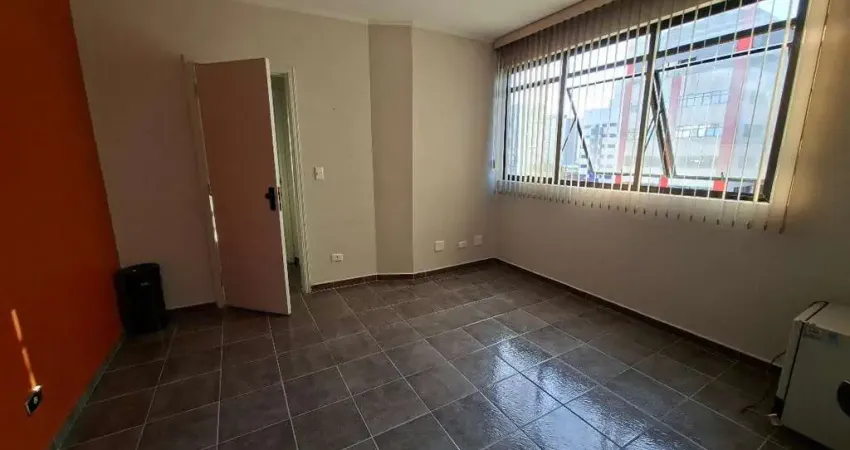 Alugo ampla Sala comercial na Av. Ana Costa em Santos