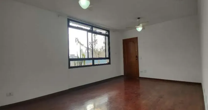 Alugo espaçoso apartamento, 03 dormitórios, Vila Rica, Santos