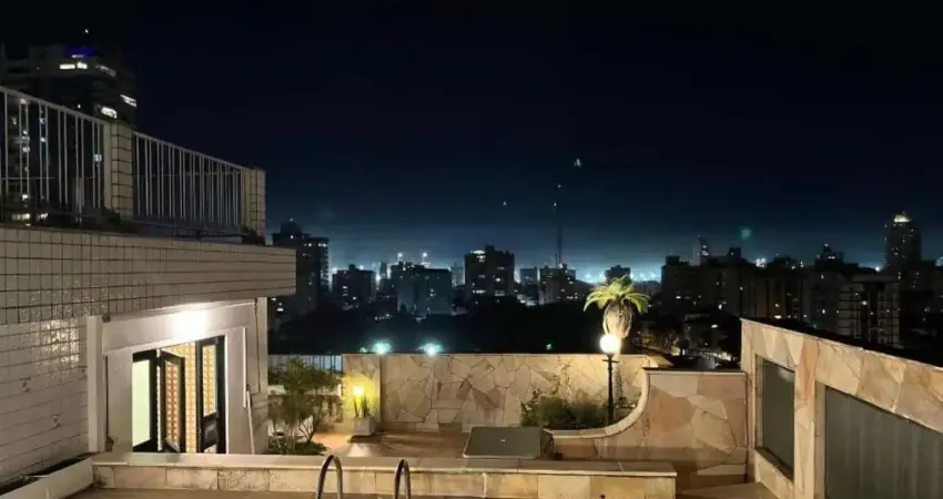 Vendo ampla cobertura, 04 dormitórios e 2 vagas, na ponta da praia em santos.