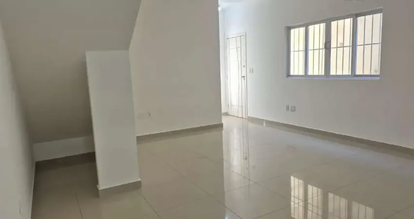 Vendo ampla sobreposta baixa com 3 dormitórios e suíte no embaré em santos