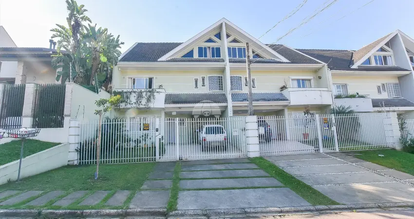 Oportunidade única no tarumã: sobrado triplex de alto padrão com localização privilegiada!