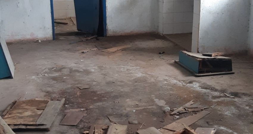 Vendo galpão   16.502.00m2 terreno 1.719 construcao