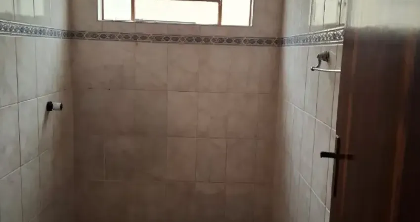 Casa 2 dormitórios  1 vaga para locação  !oportunidade casa otima!