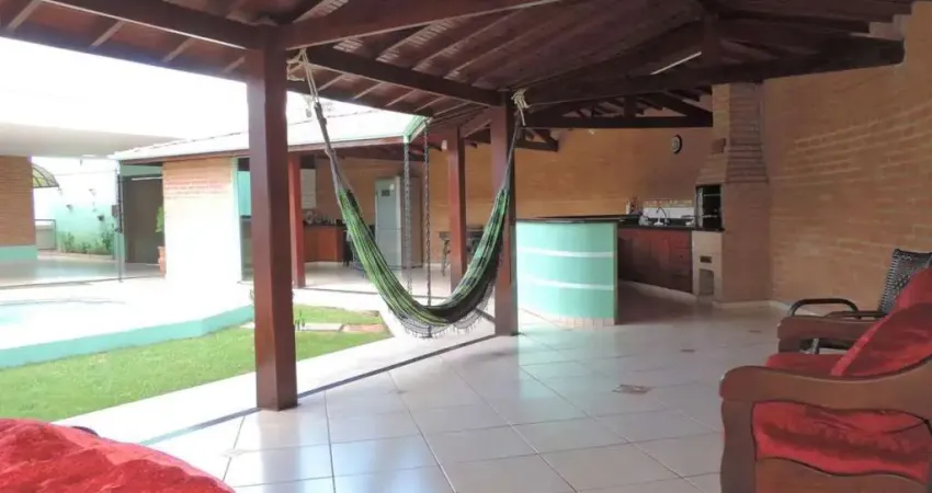 Casa para Venda em Pirassununga, Jardim Rosim, 3 dormitórios, 1 suíte, 3 banheiros, 2 vagas