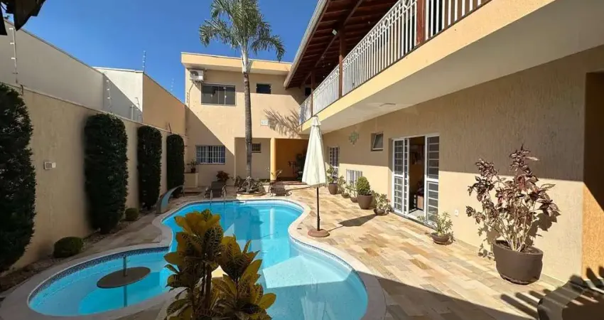 Casa para Venda em Pirassununga, Parque dos Eucaliptos, 3 dormitórios, 1 suíte, 4 banheiros, 4 vagas