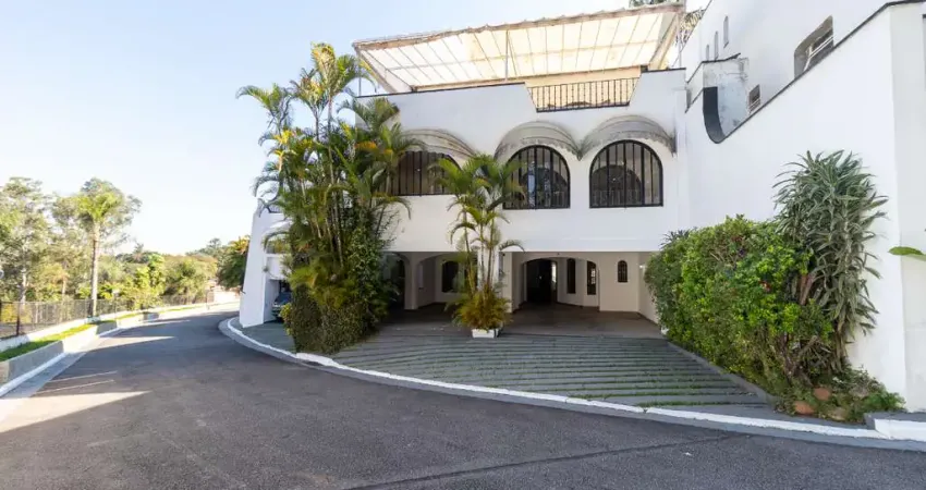 Casa no condomínio condomínio arcobaleno para venda com 5 quartos, sendo 3 suítes, 390m²