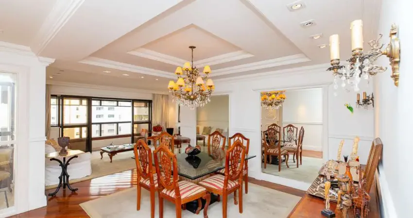 Apartamento para venda em Moema com 4 quartos, sendo 3 suítes , 155m²