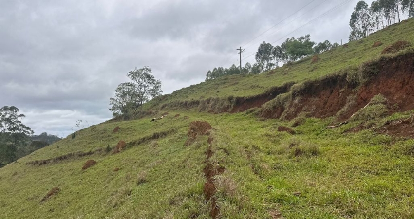 Vende-se terreno/lote para construção de chacara