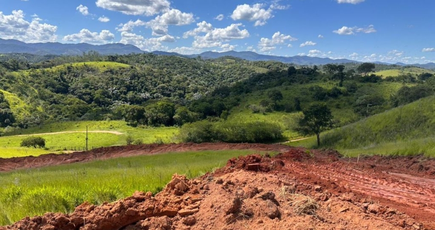 Terreno com ótima topografia para construção de chácara