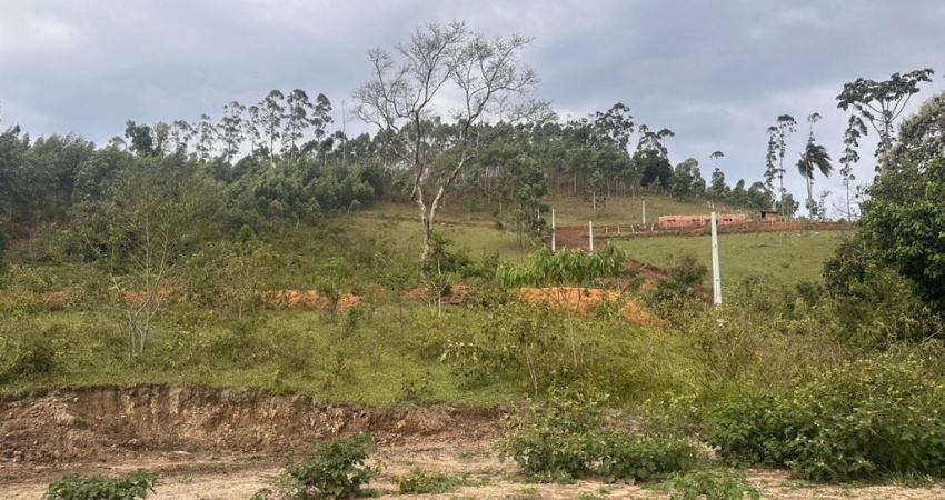 Terrenos á venda de 600m² com ótima topografia