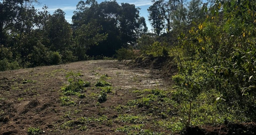 Vende-se terreno com ótima topografia para construção de chácara
