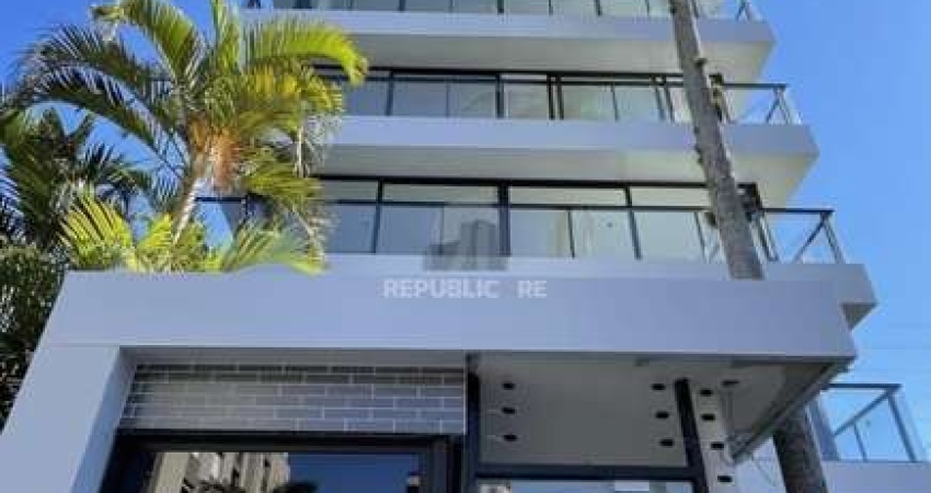 APARTAMENTO DUPLEX 2 SUÍTES + 2 VAGAS A VENDA NA SANTA CECÍLIA.