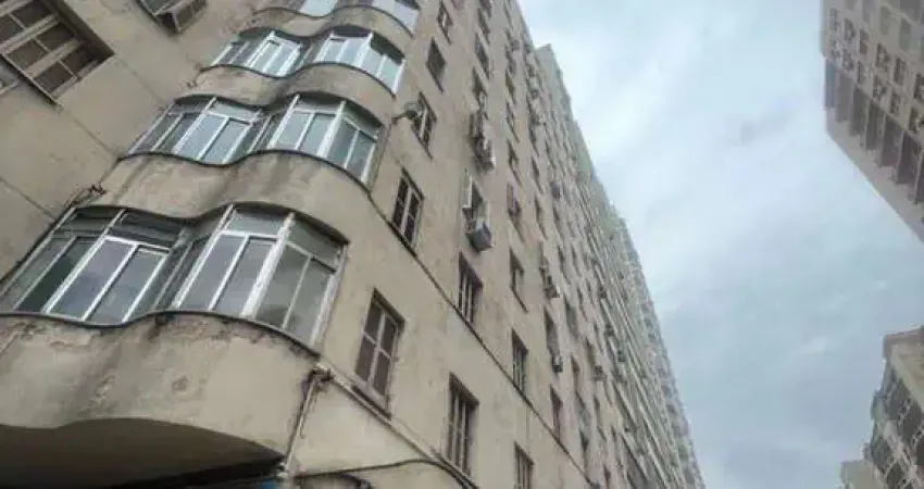 Apartamento à venda no centro histórico com 92 m² e 3 dormitórios/quartos disponíveis.