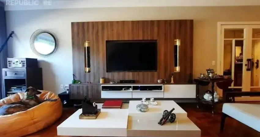 Apartamento à venda no bairro cidade baixa com 131 m² e 3 dormitórios/quartos.