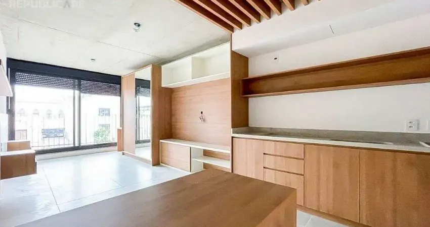 Apartamento para aluguel na cidade baixa com 32m² e 1 dormitório/quarto disponível.