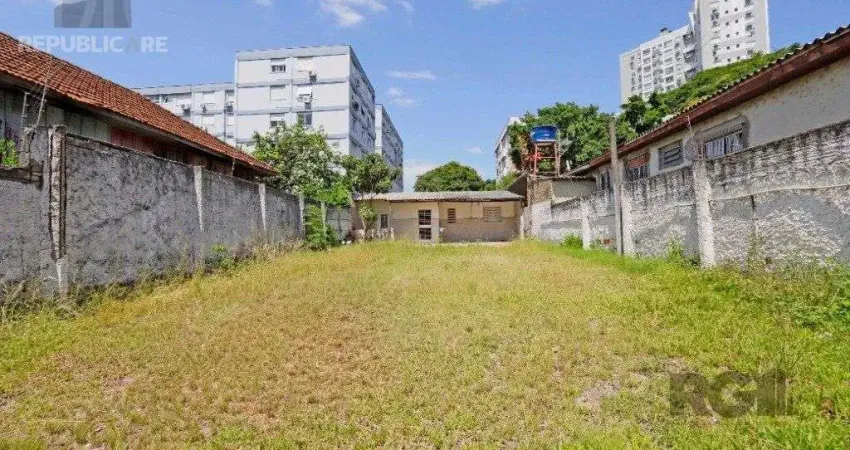 Terreno à venda no bairro partenon, oportunidade para investimento em local estratégico.