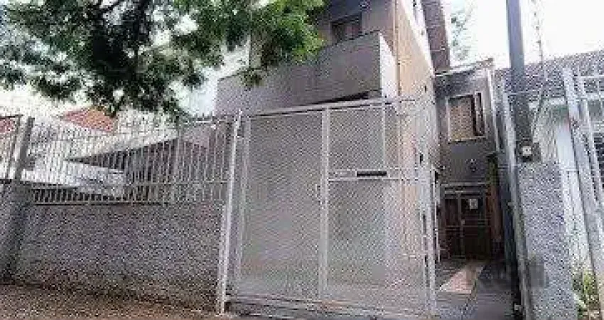 Casa residencial à venda no bairro floresta com 178 m² e 3 dormitórios/quartos.