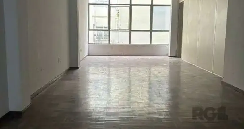 Escritório à venda no bairro azenha com ampla área útil disponível para negócio