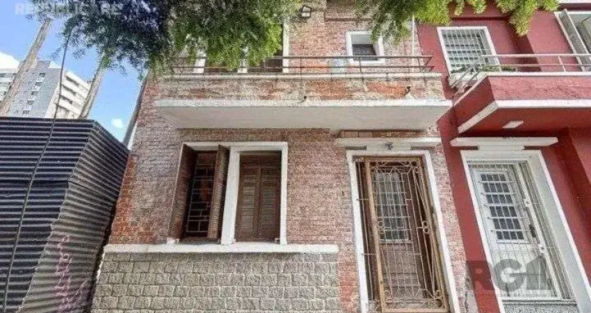 Casa residencial à venda no bairro menino deus com 130 m² e 3 dormitórios/quartos.