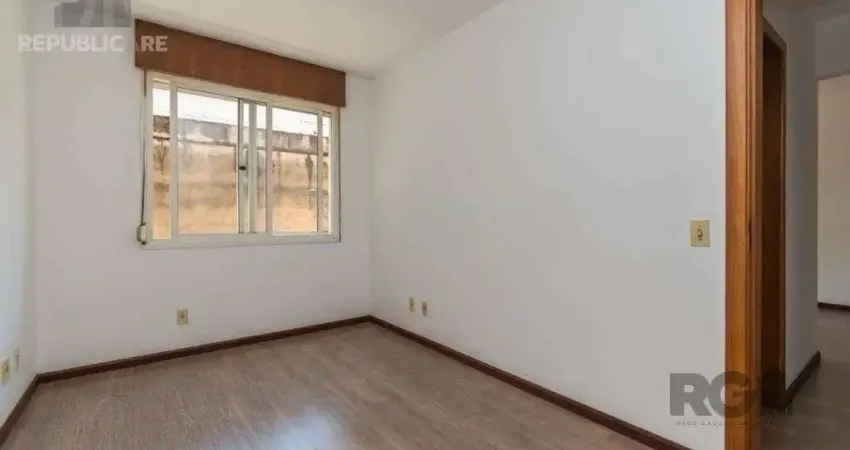 Apartamento à venda na cidade baixa com 52 m² e 2 dormitórios/quartos disponíveis.