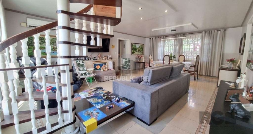 Casa 4 dormitórios, 4 vagas, espaço gourmet, piscina, jardim do salso Porto Aleg