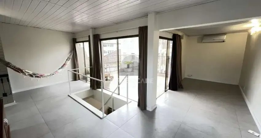 Cobertura à venda no bairro rio branco: 86m² com 1 dormitório, excelente localização.