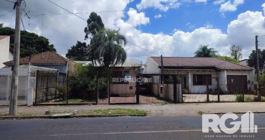 Casa com 3 quartos à venda na Rua Zeferino Dias, 264, Sarandi, Porto Alegre