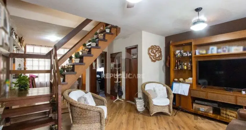 Casa em condomínio, 135m² privativos, 3 quartos, 2 vagas - Bairro Glória