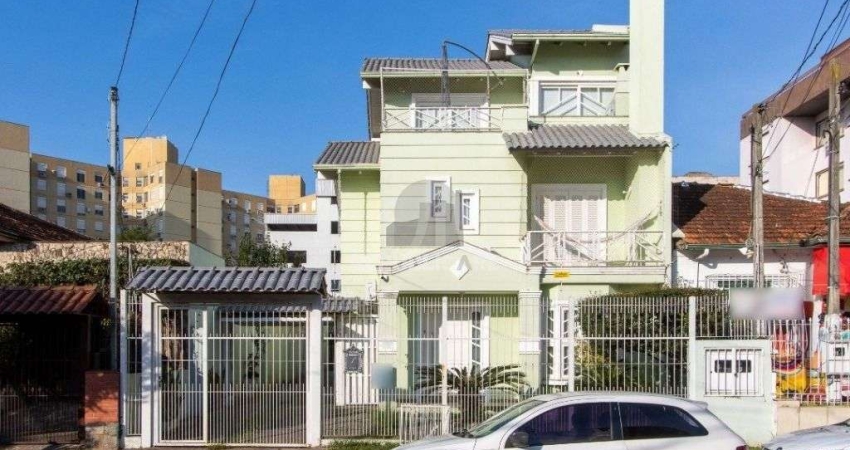 Casa com 3 quartos à venda na Rua Folha da Tarde, 49, Cristal, Porto Alegre