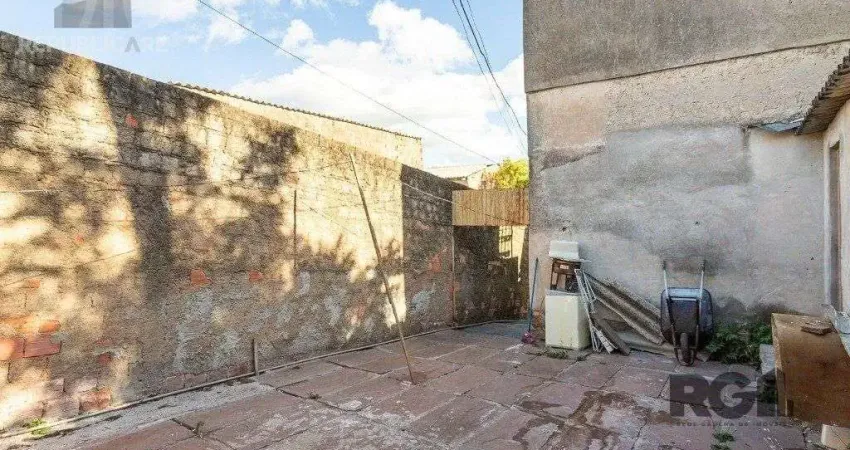 Terreno à venda no bairro medianeira com área para construção disponível.