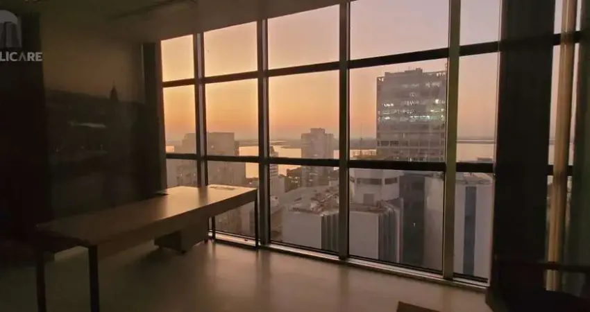 Escritório à venda no centro histórico com 273 m² de área útil disponível