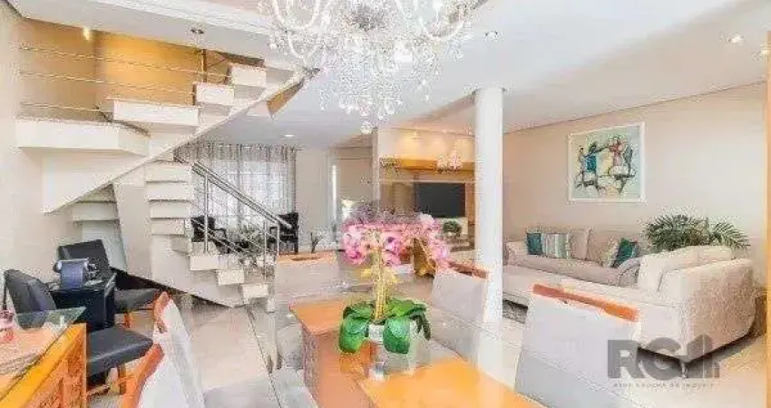 Casa  impecável com 3 quartos (1 suíte) e 2 vagas cobertas,