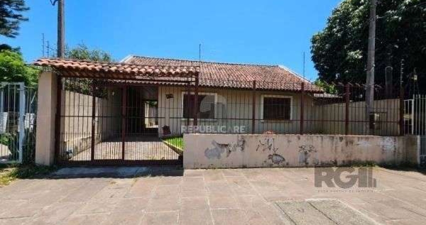 Casa 3 dormitórios à venda Camaquã Porto Alegre/RS