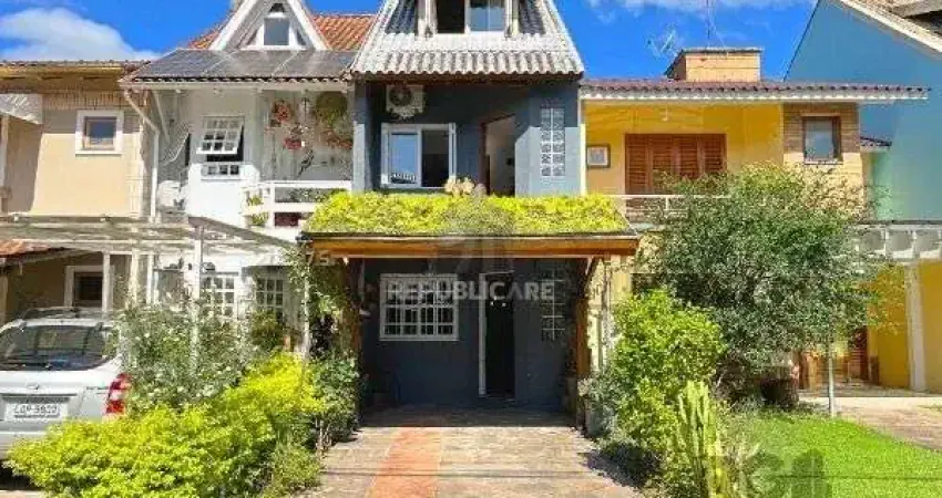 Casa Condominio em Porto Alegre, no bairro Cavalhada, com 3 dormitório(s), e 3 b