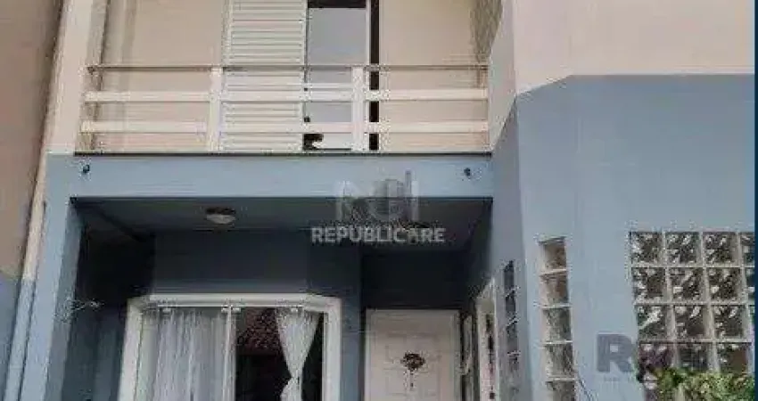 Cara para venda com 3 dormitórios, 1 suíte e 3 vagas no Bela Vista