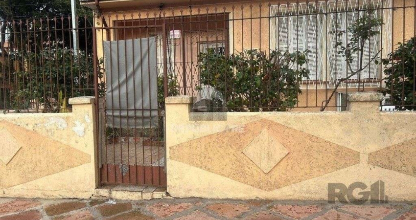 Casa 3 dormitórios à venda Partenon Porto Alegre/RS